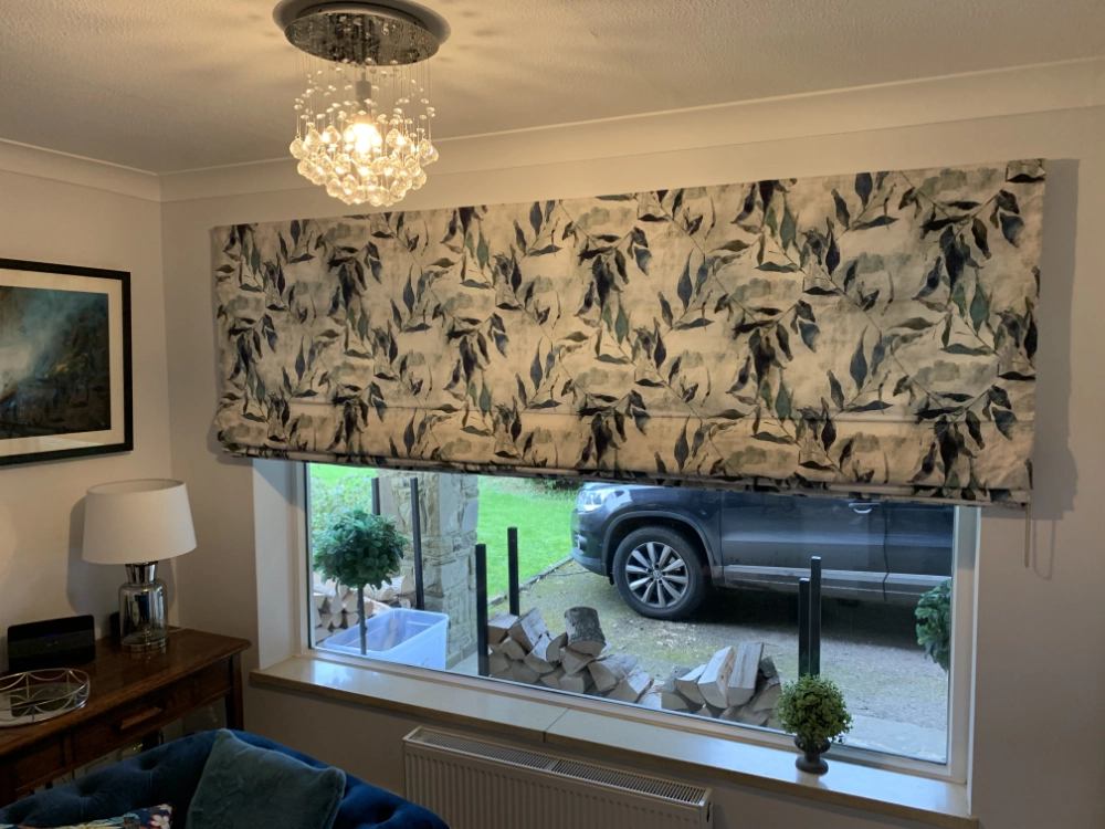 Made to measure Roman Blind